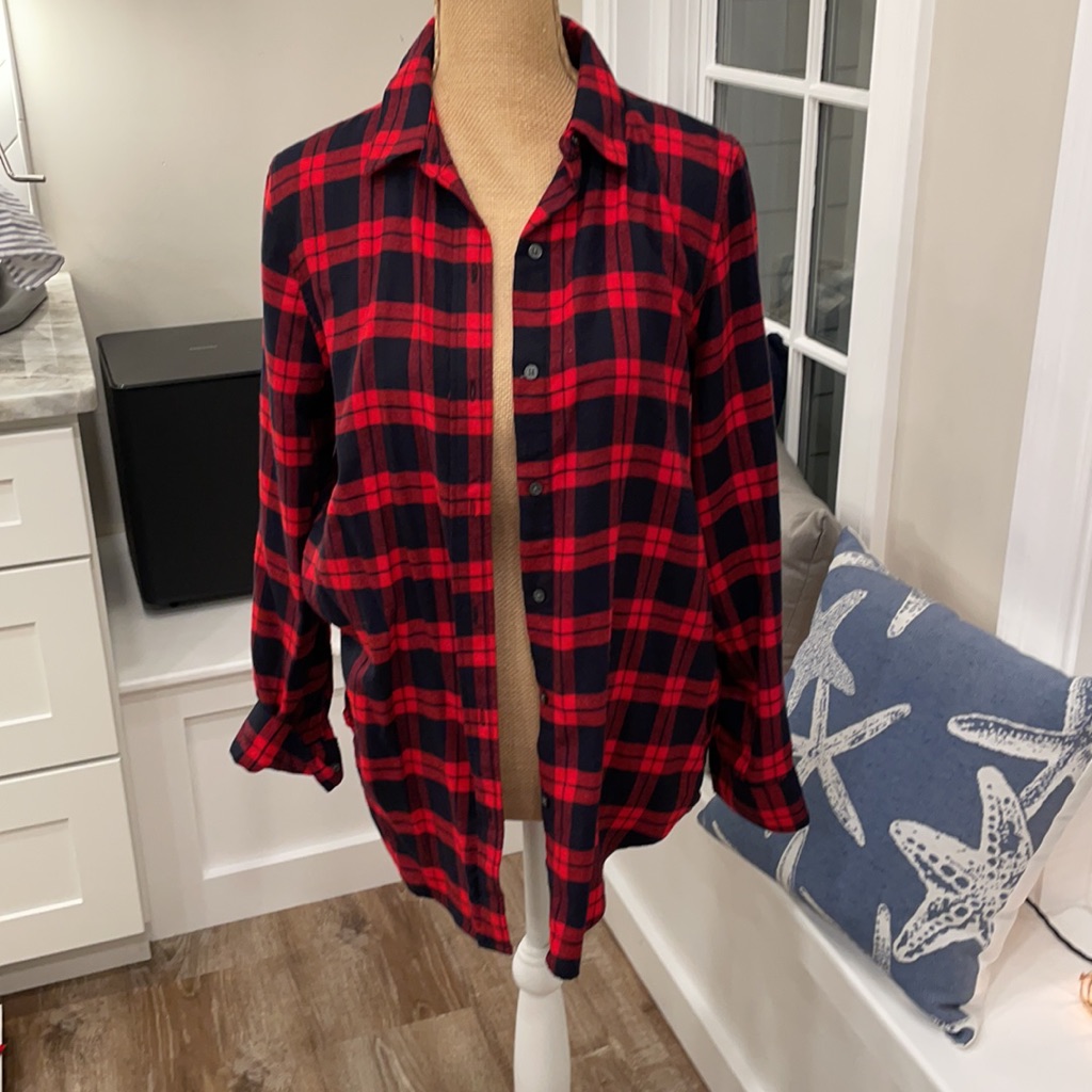 Banana Republic Brand New Soft Red And Black Plaid Shirt